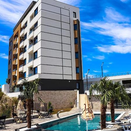 Eagles Apartments & Suites Улцин Екстериор снимка