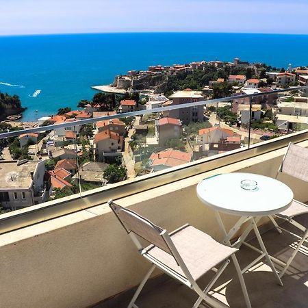 Eagles Apartments & Suites Улцин Екстериор снимка