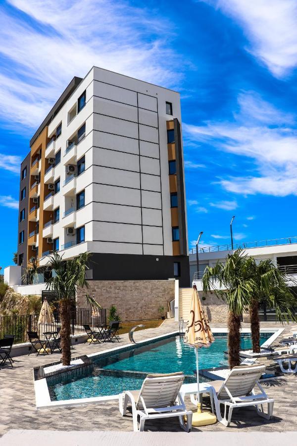 Eagles Apartments & Suites Улцин Екстериор снимка