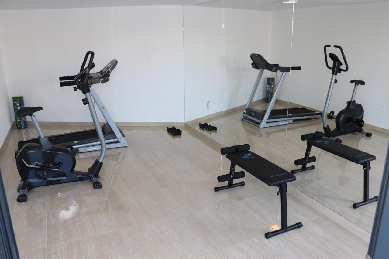 Eagles Apartments & Suites Улцин Екстериор снимка