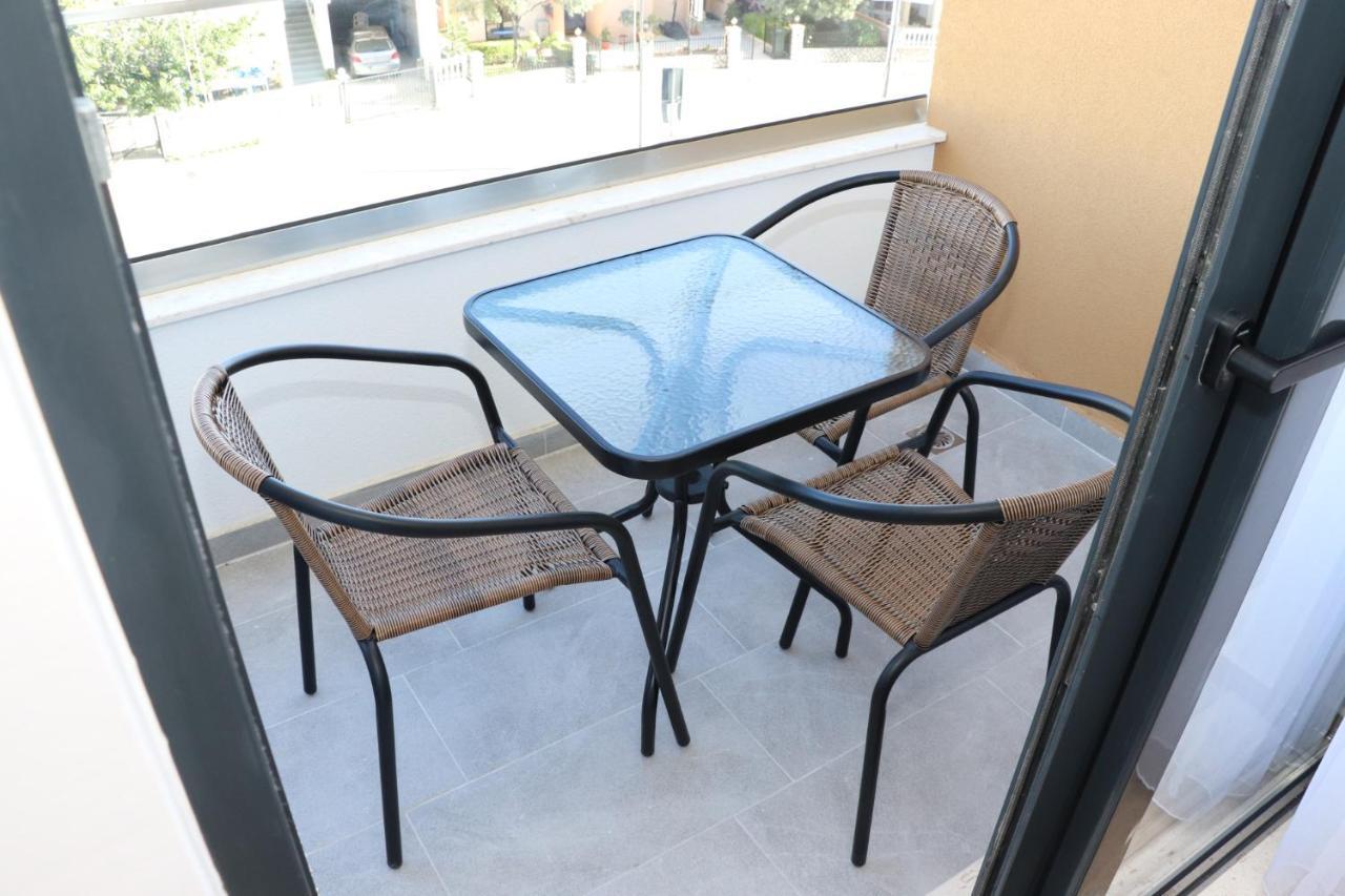 Eagles Apartments & Suites Улцин Екстериор снимка