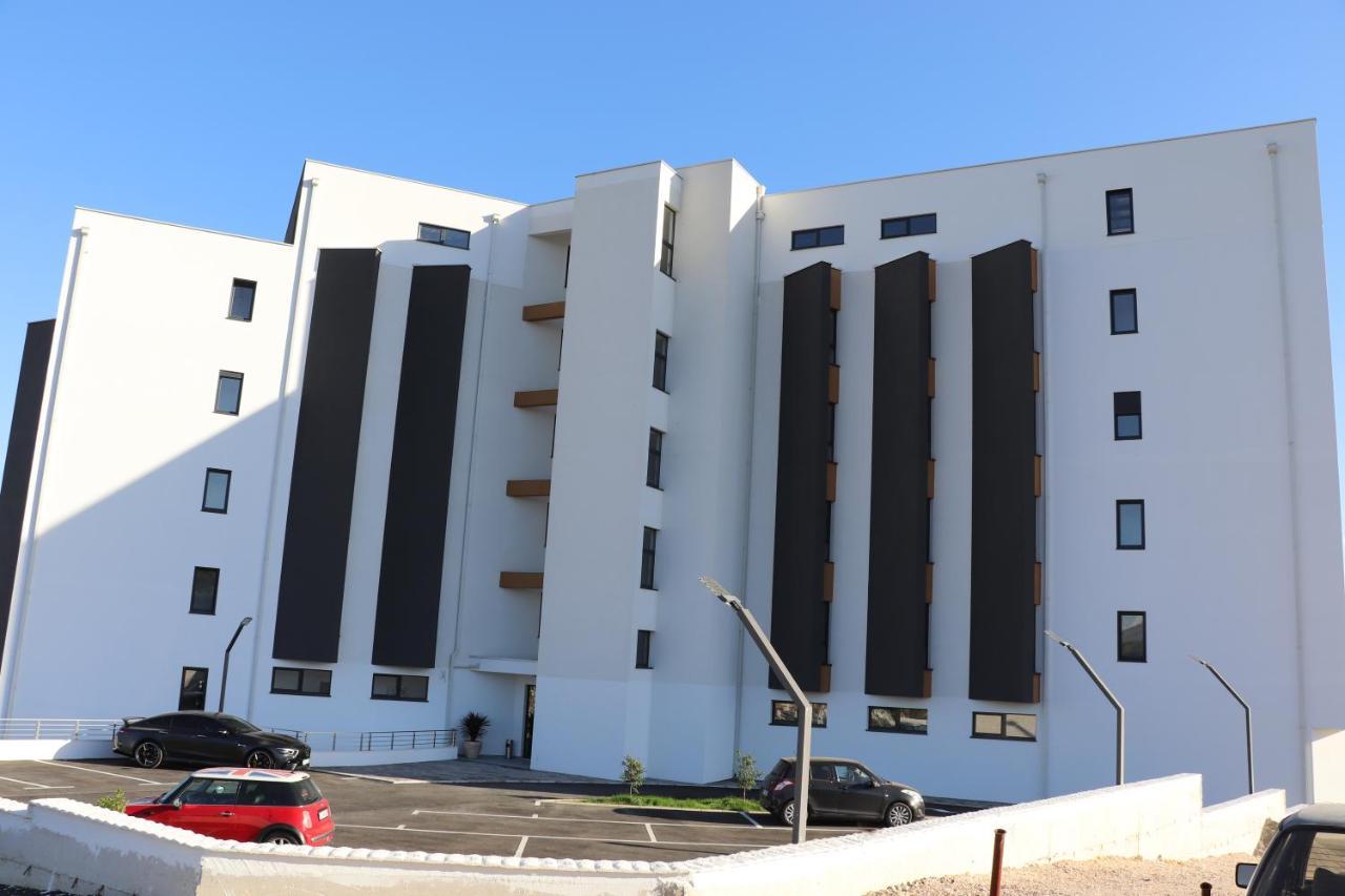 Eagles Apartments & Suites Улцин Екстериор снимка