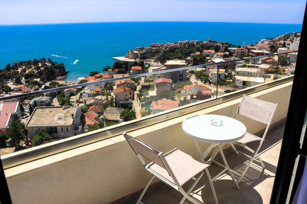 Eagles Apartments & Suites Улцин Екстериор снимка