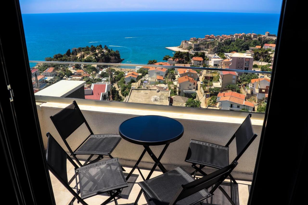 Eagles Apartments & Suites Улцин Екстериор снимка